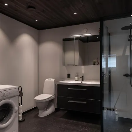 Huset Pa Plassen ソンダル